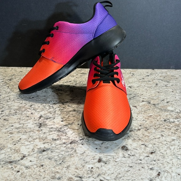 FedEx Custom Shoes. Men’s size 9. NWT. - Picture 1 of 6